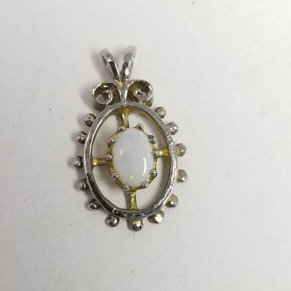 Vintage Small Oval Created White Opal Pendant / Charm, October Birthstone Estate - Picture 2 of 7